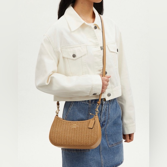 NWT Coach Outlet Teri Shoulder Bag - Picture 4 of 10